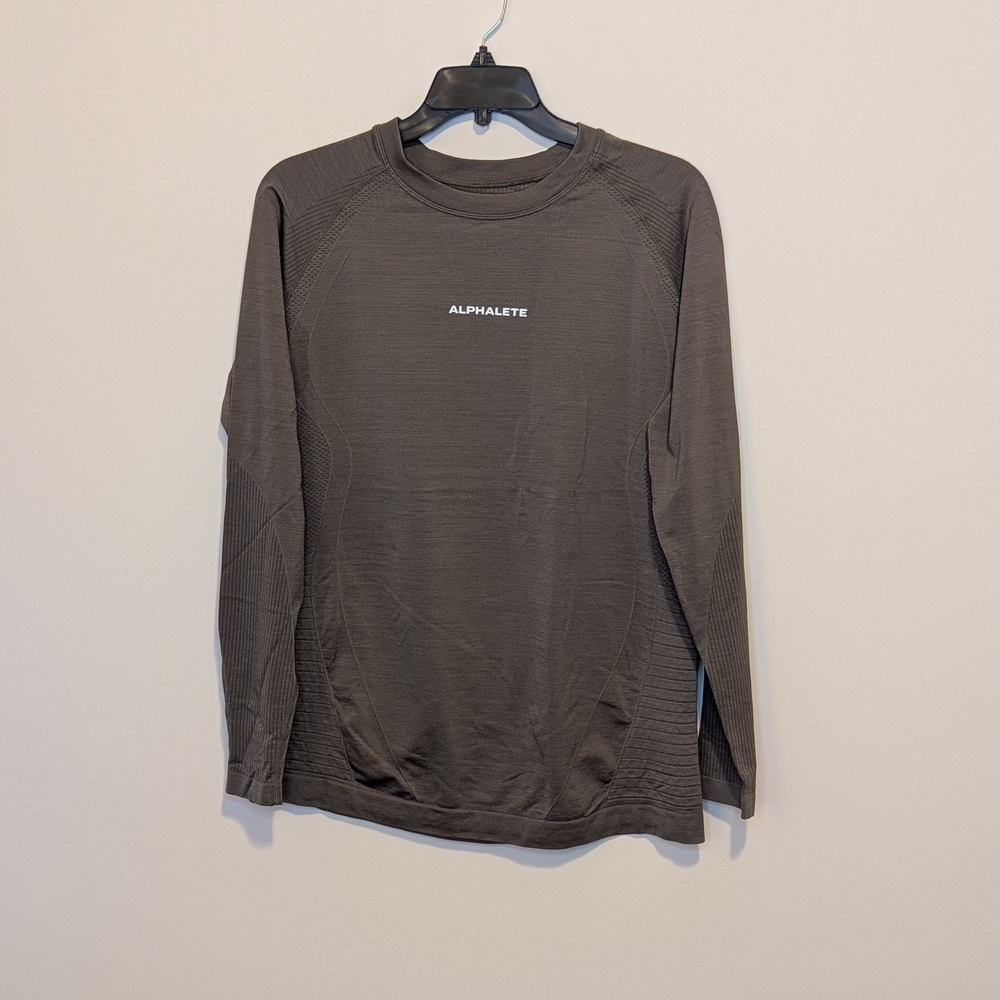 Alphalete Ozone Long Sleeve Shirt NWOT